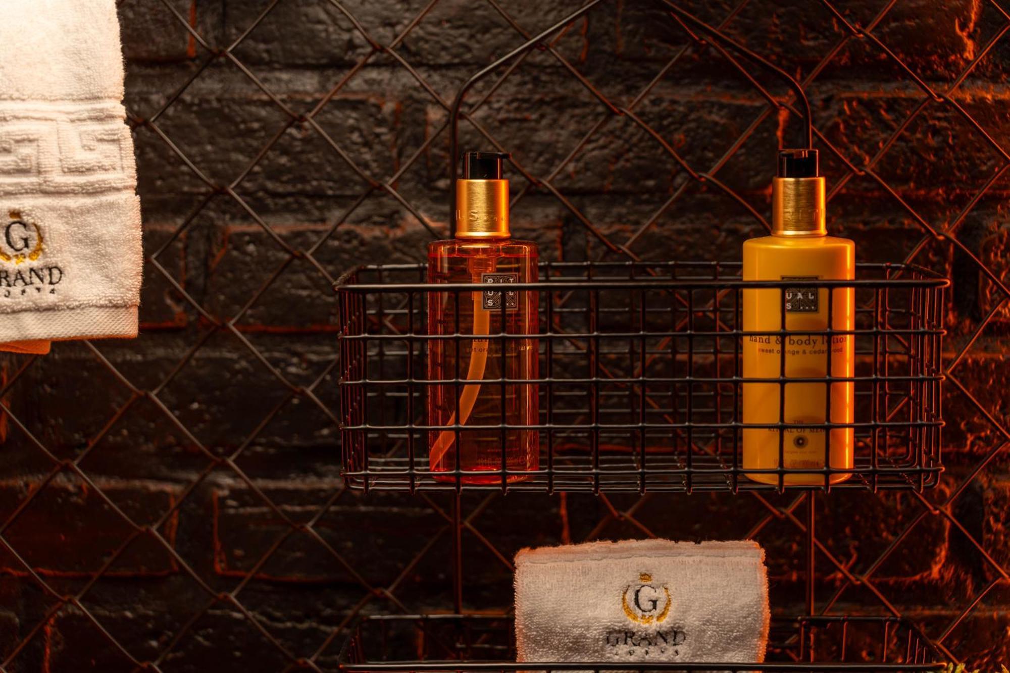 Win Herastrau - Luxury Design 2Br Apartment - Parking Bukarest Exteriör bild